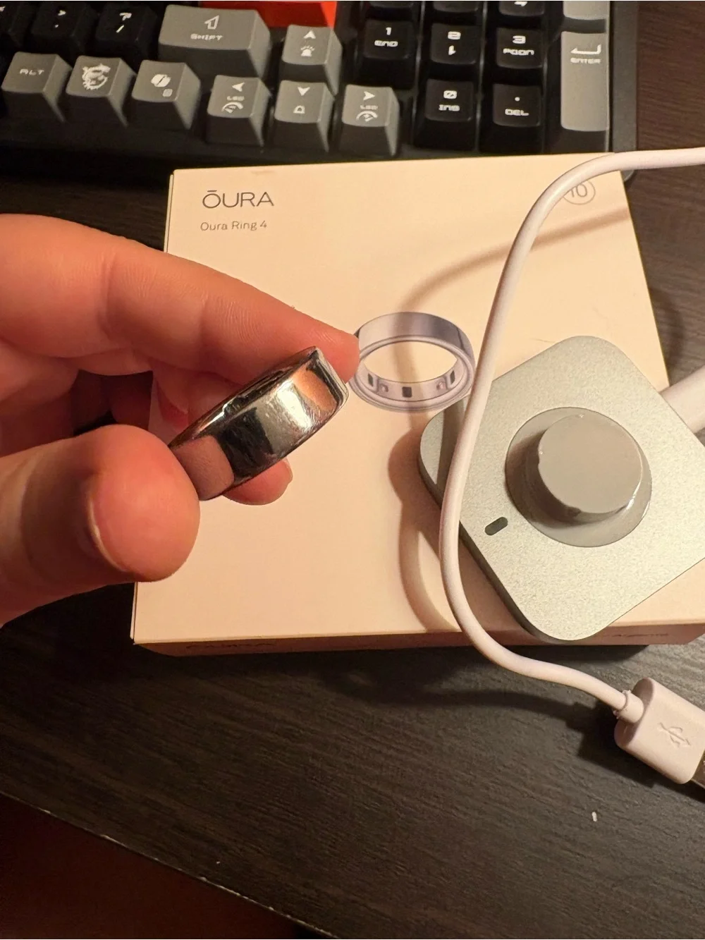 Oura Ring 4 - Silver Metal Finish